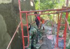 Lanjutkan Pekerjaan Fisik, Satgas TMMD Ke-128 Kodim 0820 Probolinggo Plester Dinding Musholla Baiturrahim